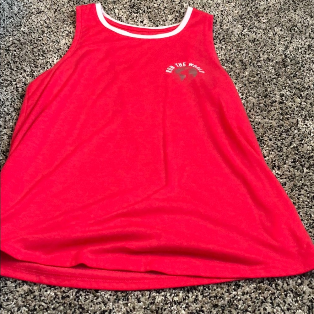 Run the world tank top